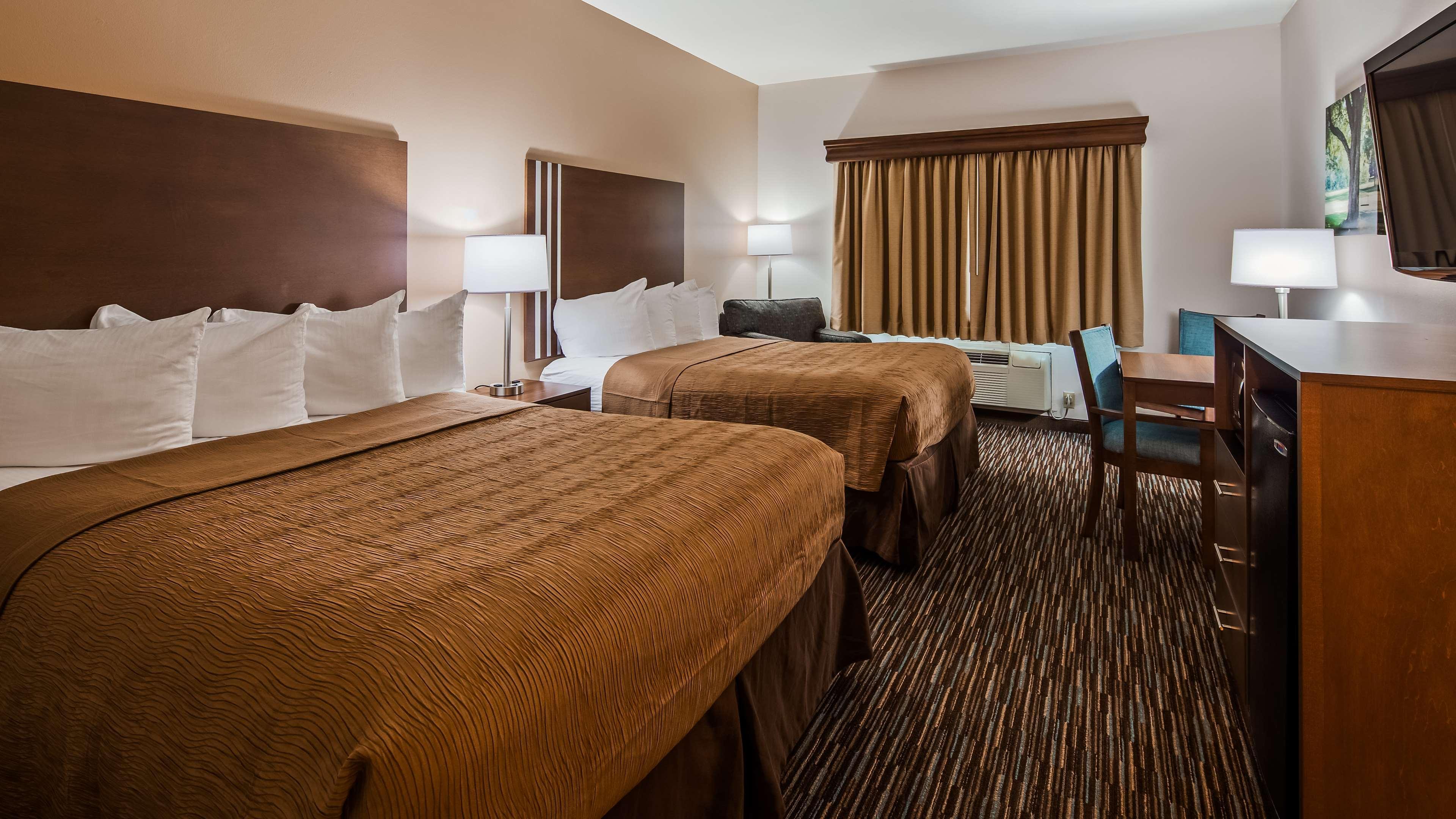 Best Western Brookfield Exterior photo
