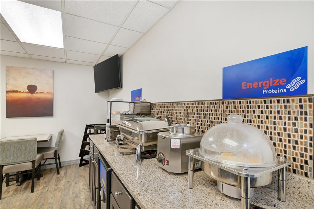 Best Western Brookfield Restaurant photo