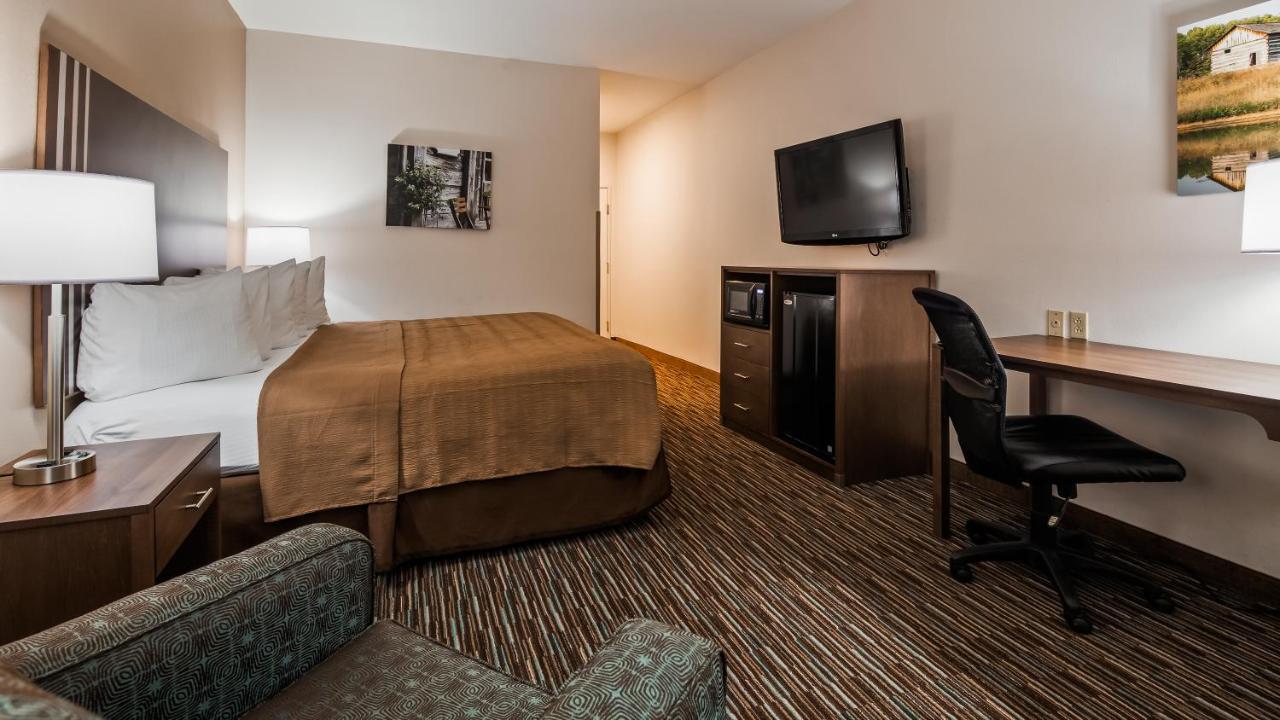 Best Western Brookfield Exterior photo